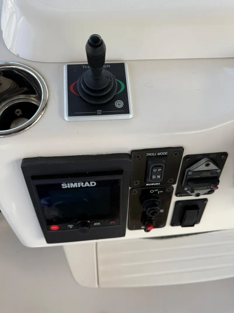 Slide: The Image of Grady-White Express 330 2002 - 58