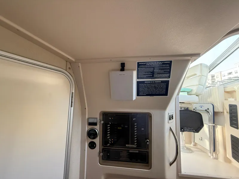 Slide: The Image of Grady-White Express 330 2002 - 73