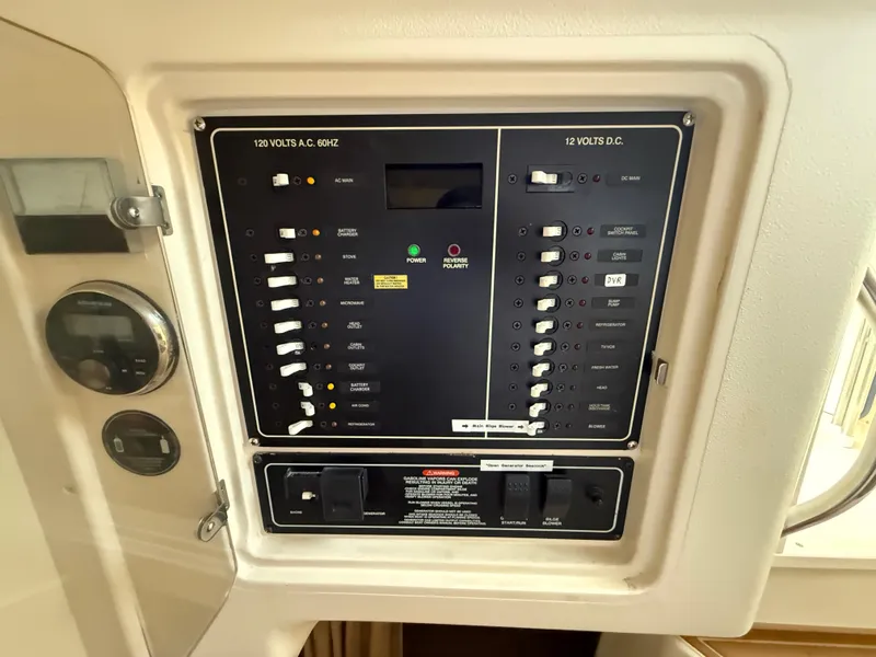 Slide: The Image of Grady-White Express 330 2002 - 75