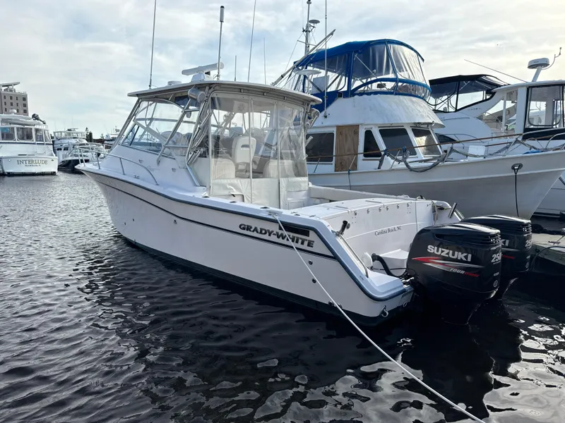 Slide: The Image of Grady-White Express 330 2002 - 82