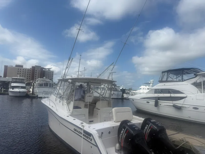 Slide: The Image of Grady-White Express 330 2002 - 88