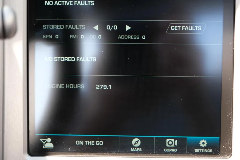 Slide: The Image of Display screen showing no active faults and 279.1 engine hours on a 2019 Supra SE450. - 26