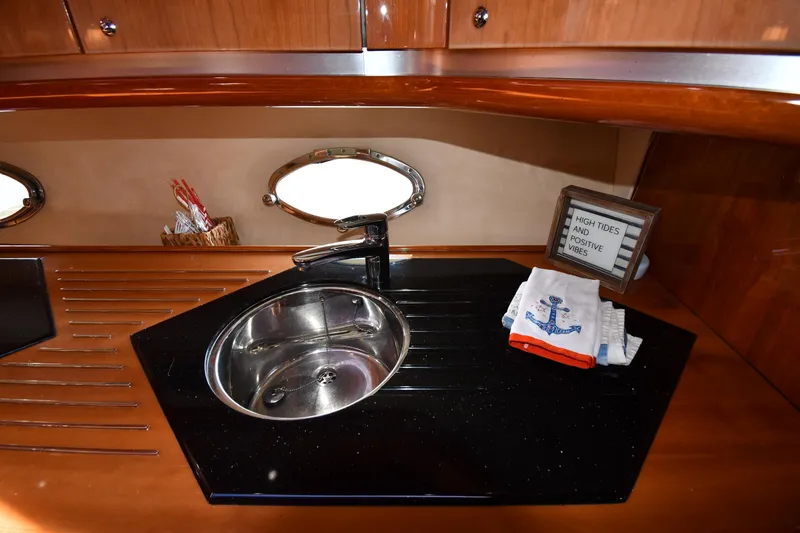 Slide: The Image of Sunseeker 68 Predator 2002 - 59