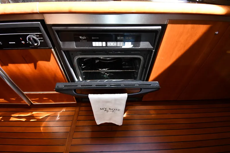 Slide: The Image of Sunseeker 68 Predator 2002 - 61