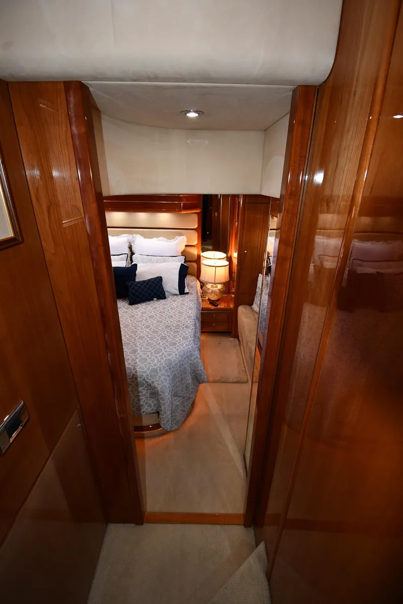 Slide: The Image of Sunseeker 68 Predator 2002 - 71