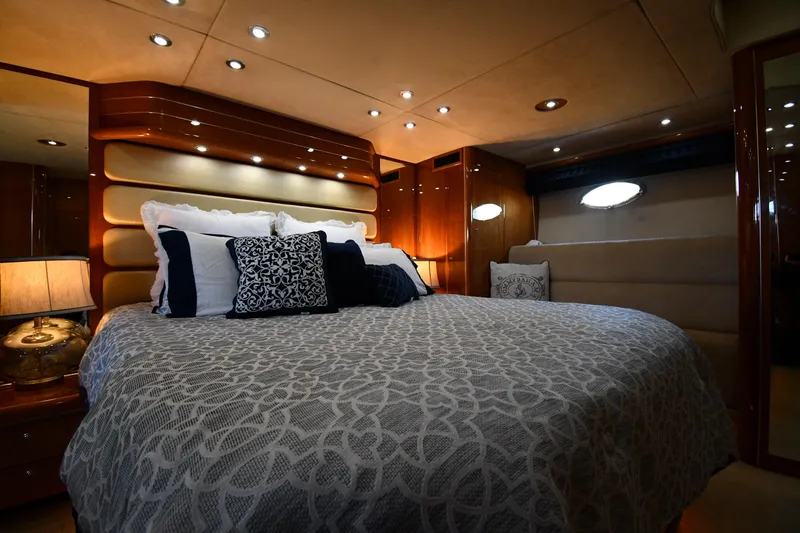 Slide: The Image of Sunseeker 68 Predator 2002 - 72