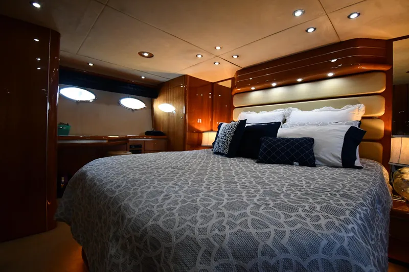 Slide: The Image of Sunseeker 68 Predator 2002 - 74