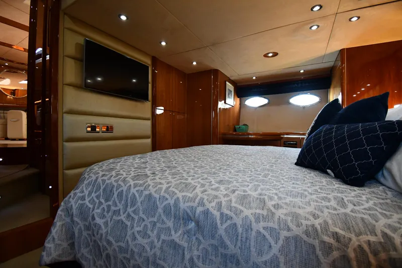 Slide: The Image of Sunseeker 68 Predator 2002 - 76