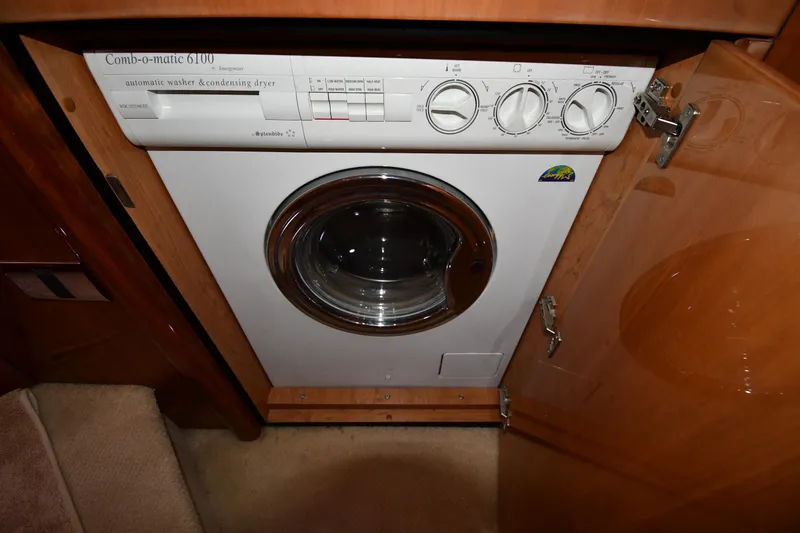 Slide: The Image of Sunseeker 68 Predator 2002 - 84