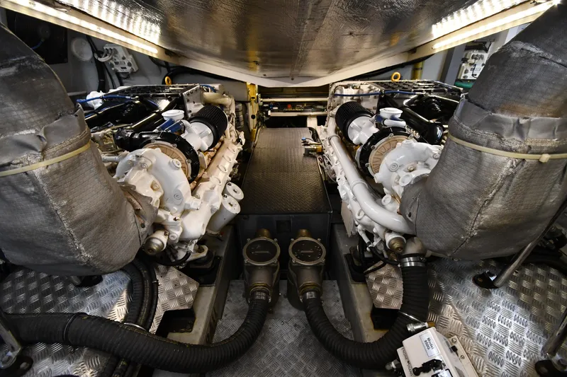 Slide: The Image of Sunseeker 68 Predator 2002 - 87