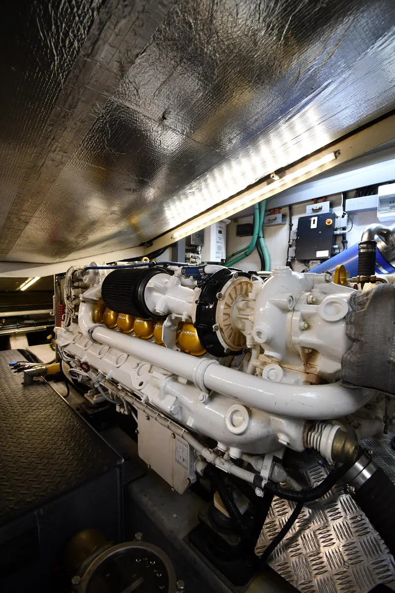 Slide: The Image of Sunseeker 68 Predator 2002 - 89