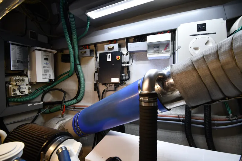 Slide: The Image of Sunseeker 68 Predator 2002 - 94