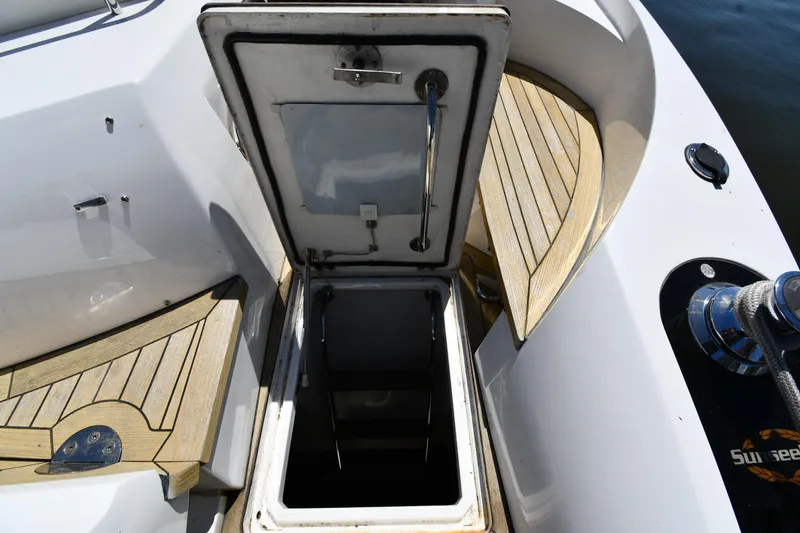 Slide: The Image of Sunseeker 68 Predator 2002 - 99