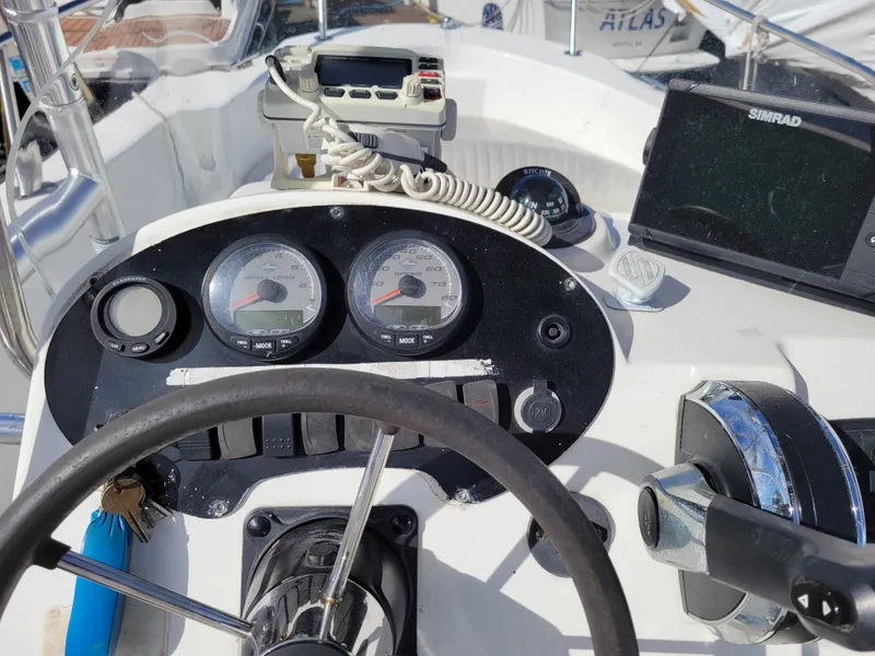 Slide: The Image of Boston Whaler 180 Dauntless 2005 - 16