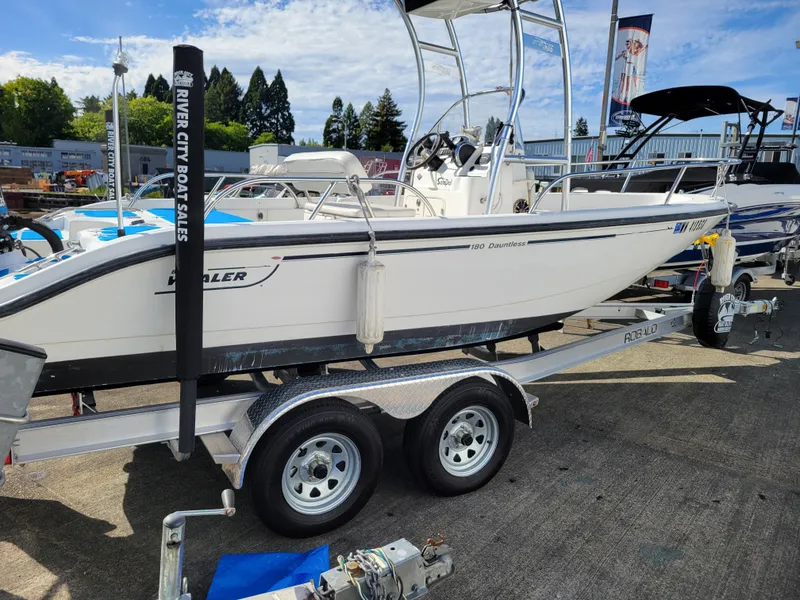 Slide: The Image of Boston Whaler 180 Dauntless 2005 - 19