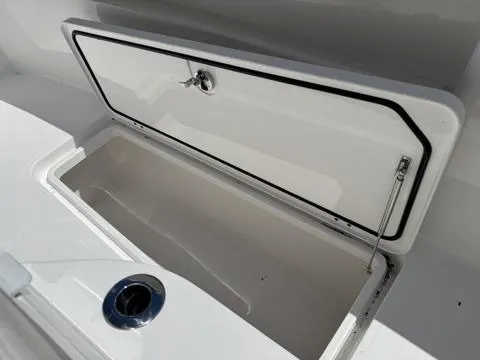 Slide: The Image of Invincible 33 Catamaran 2022 - 21