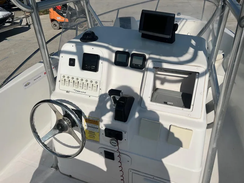 Slide: The Image of Pro-Line 22 Sport 2001 - 5