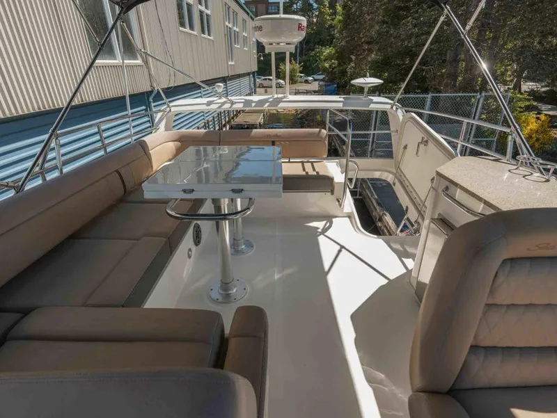 Slide: The Image of Sea Ray 400 Fly 2016 - 17