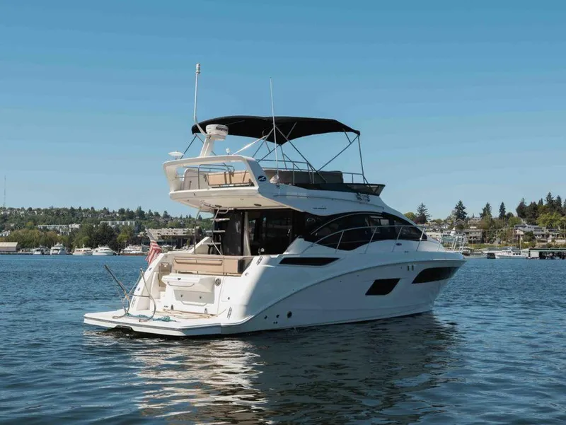 Slide: The Image of Sea Ray 400 Fly 2016 - 6