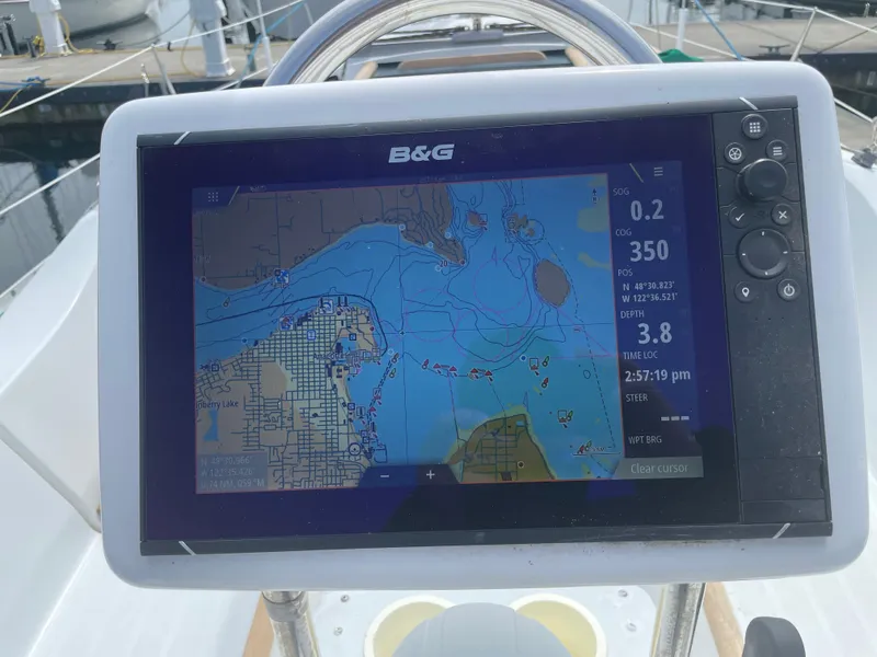 Slide: The Image of Navigation system on a 2000 Beneteau Oceanis 321 sailboat displaying a nautical chart. - 31