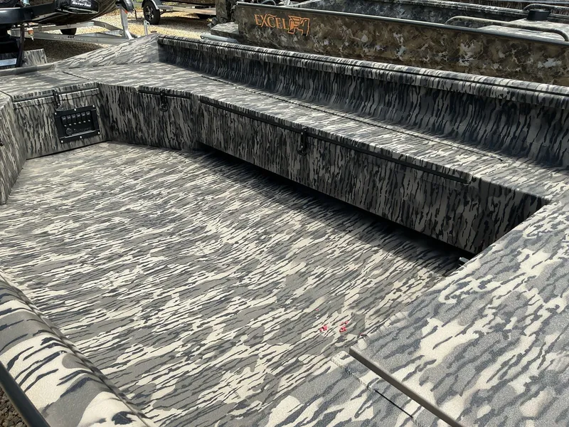 Slide: The Image of Reaper Boats 756 MUD REAPER 2025 - 4