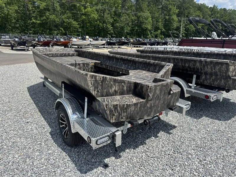 Slide: The Image of Reaper Boats 756 2025 - 2