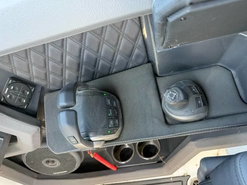 Slide: The Image of Cobalt R33 2023 - 18