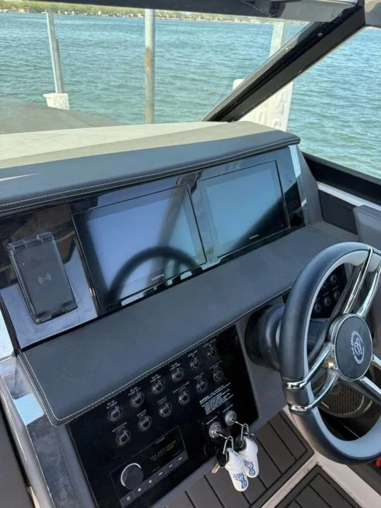 Slide: The Image of Cobalt R33 2023 - 2