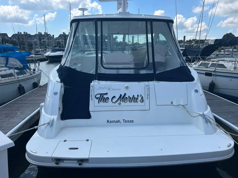 The Image of 2009 Cruisers Yachts 390 Sports Coupe docked in Kemah, Texas marina. - 11