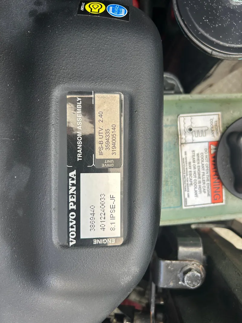 Slide: The Image of Cruisers 390 Sports Coupe 2009 - 50