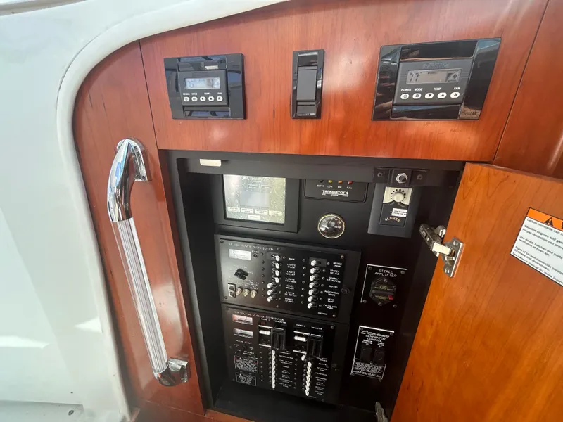 Slide: The Image of Cruisers 390 Sports Coupe 2009 - 78