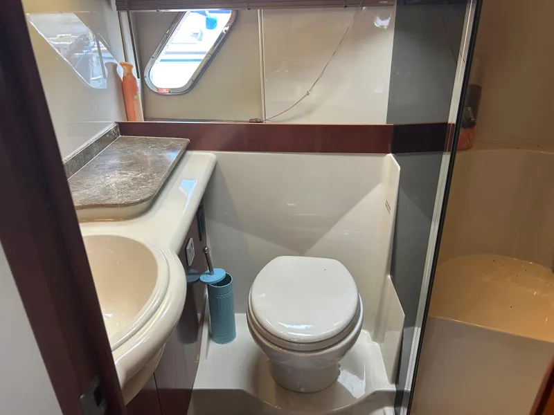 Slide: The Image of Cruisers Yachts 390 Sports Coupe 2009 - 71