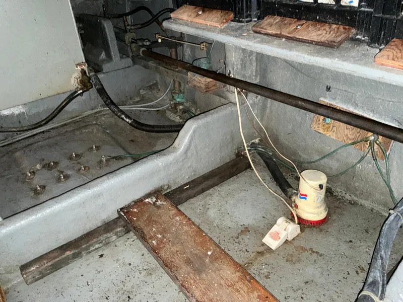 Slide: The Image of 1978 Californian 34 LRC engine room with wiring and equipment. - 37