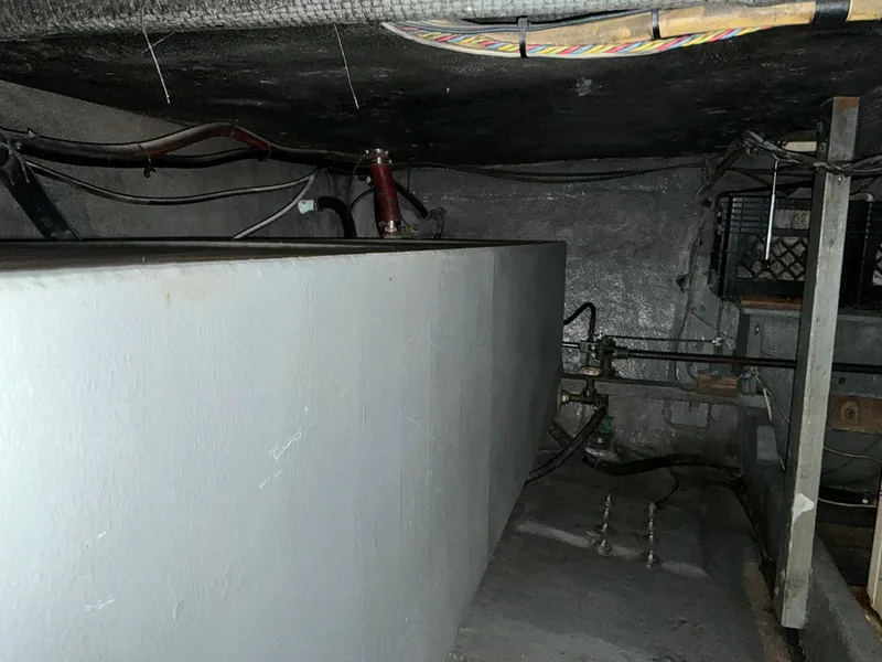 Slide: The Image of Californian 34 LRC 1978 - 50