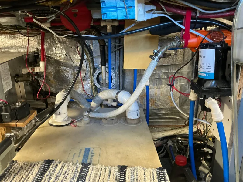 Slide: The Image of Californian 34 LRC 1978 - 52