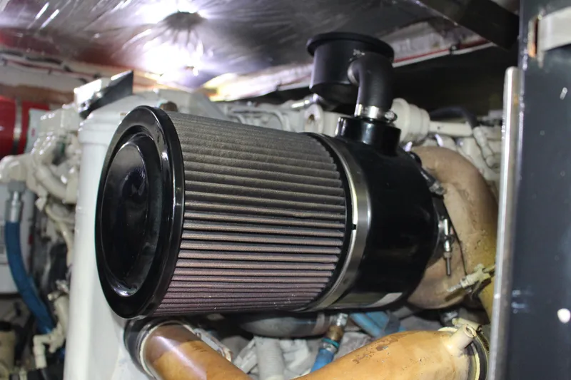 Slide: The Image of Engine component of a 2005 Sea Ray 420 Sedan Bridge yacht. - 27