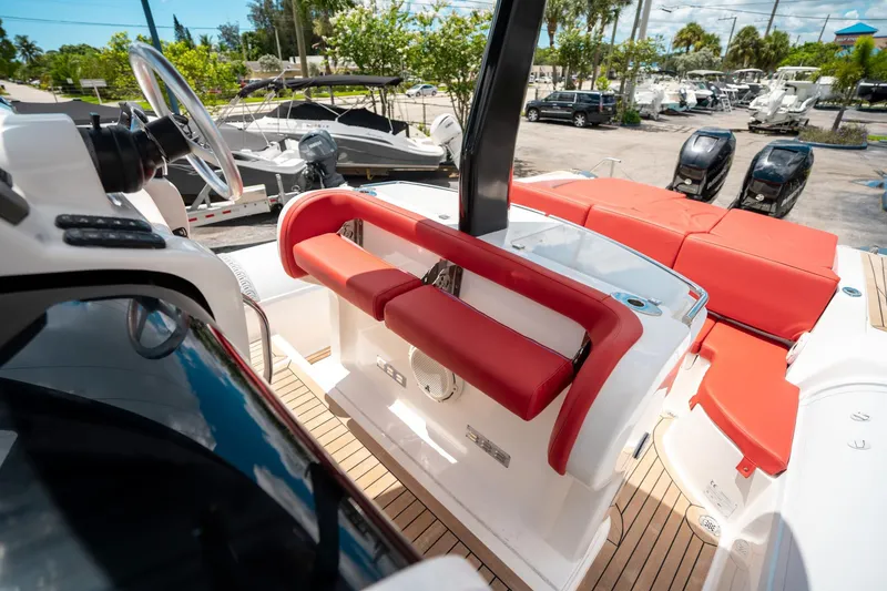 Slide: The Image of Pirelli 1100 2015 - 52