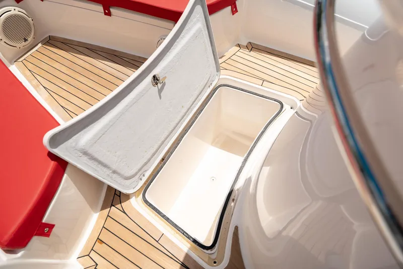 Slide: The Image of Pirelli 1100 2015 - 64