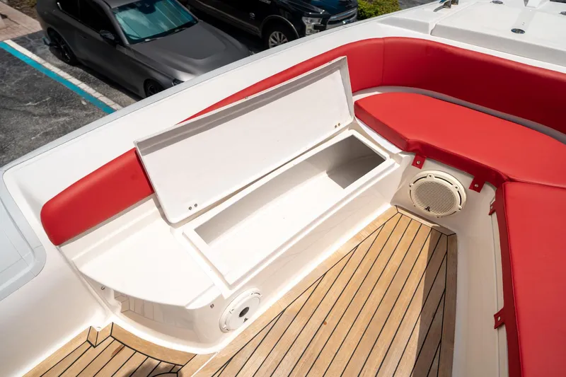 Slide: The Image of Pirelli 1100 2015 - 66