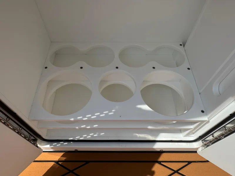 Slide: The Image of Sea Hunt Ultra 234 2022 - 106