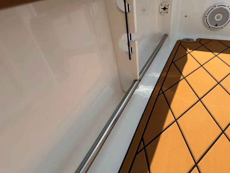 Slide: The Image of Sea Hunt Ultra 234 2022 - 109