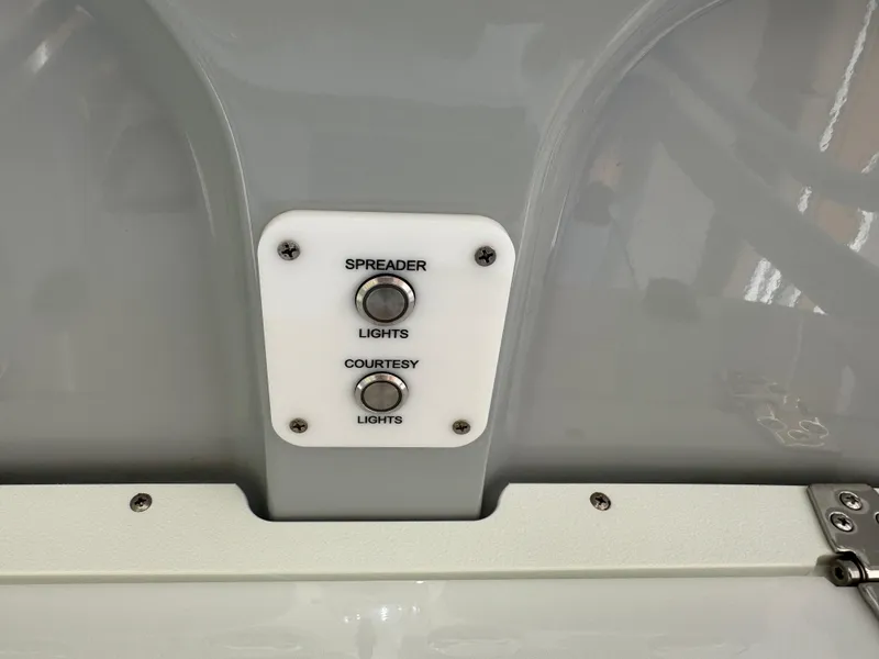 Slide: The Image of Sea Hunt Ultra 234 2022 - 55