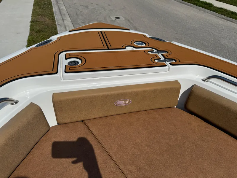 Slide: The Image of Sea Hunt Ultra 234 2022 - 74