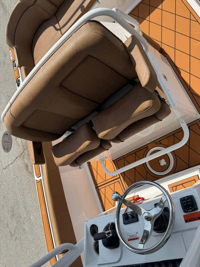 Slide: The Image of Sea Hunt Ultra 234 2022 - 85