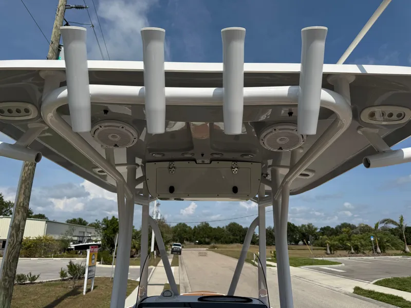 Slide: The Image of Sea Hunt Ultra 234 2022 - 90