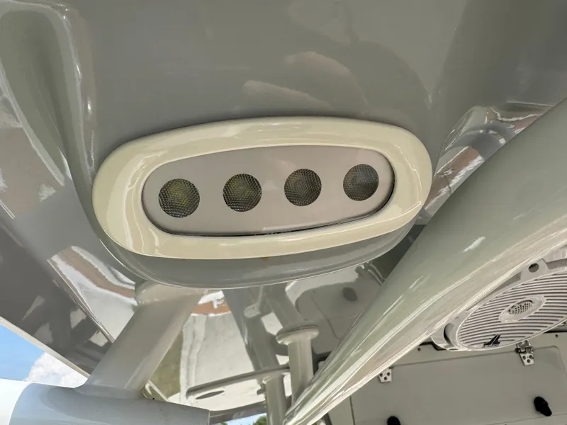 Slide: The Image of Sea Hunt Ultra 234 2022 - 92