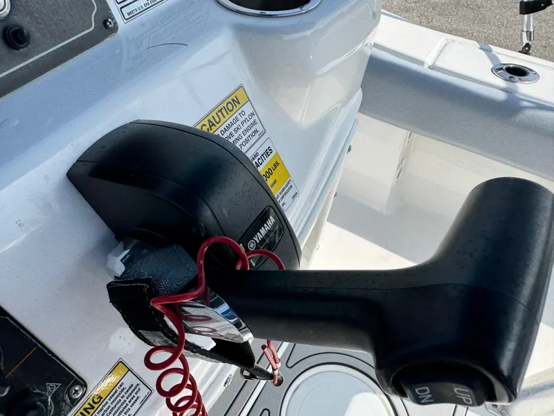 Slide: The Image of Close-up of Yamaha throttle control on 2019 Sea Fox 206 Commander boat. - 32