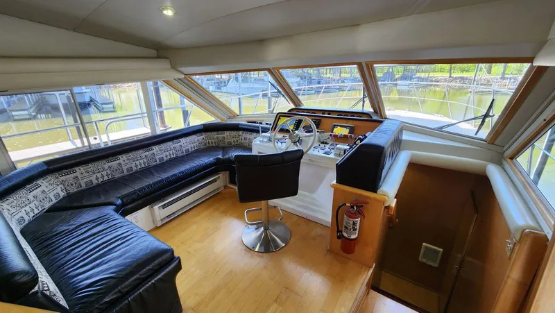 Slide: The Image of Navigator 5300 1998 - 25