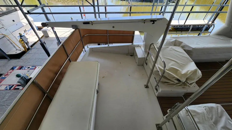 Slide: The Image of Navigator 5300 1998 - 47