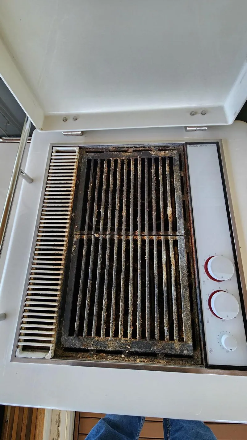 Slide: The Image of Navigator 5300 1998 - 54